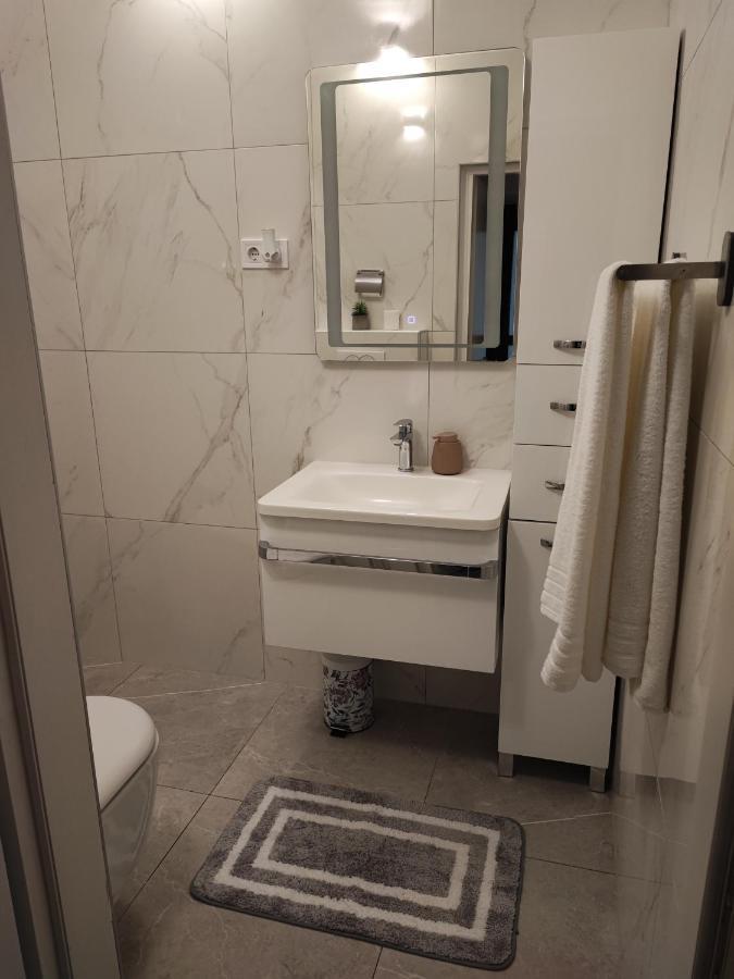 Eda Apartment *